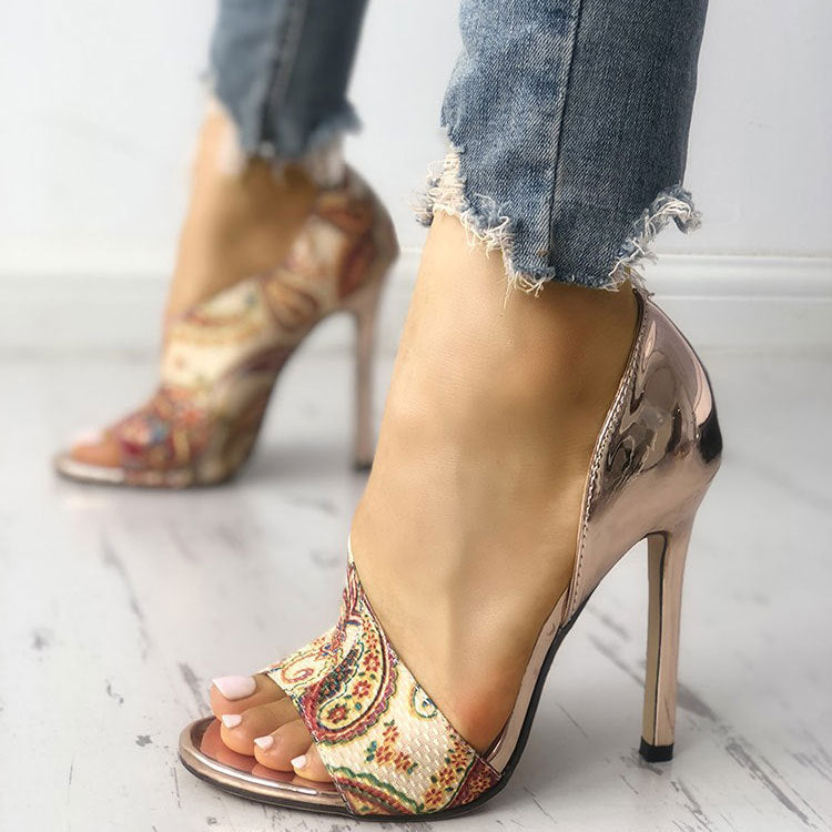Sandali Ortopediche Aggraziate dal Look Moderno