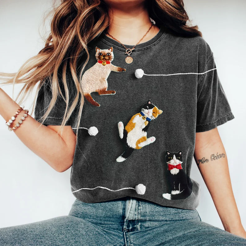 Naughty Kitten Playing With Ball Of Yarn Embroidered Art Crew Neck Retro T-Shirt elevenforest