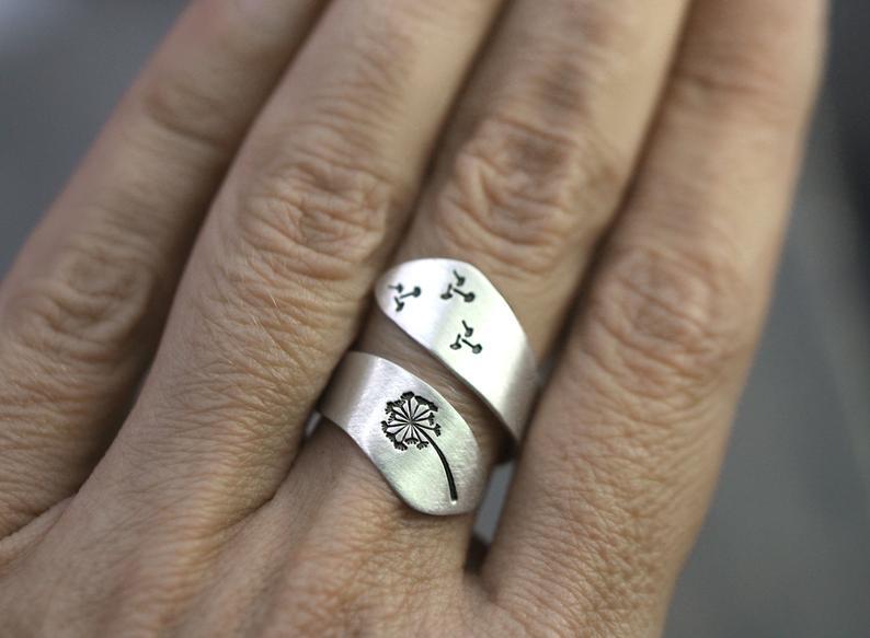 Anello classico dal fascino senza tempo