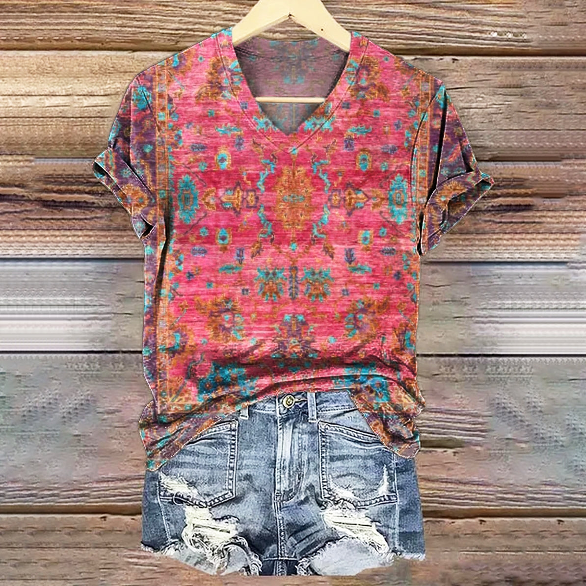 Women's Retro Ethnic Totem Art Pattern Print V-neck Casual T-Shirt