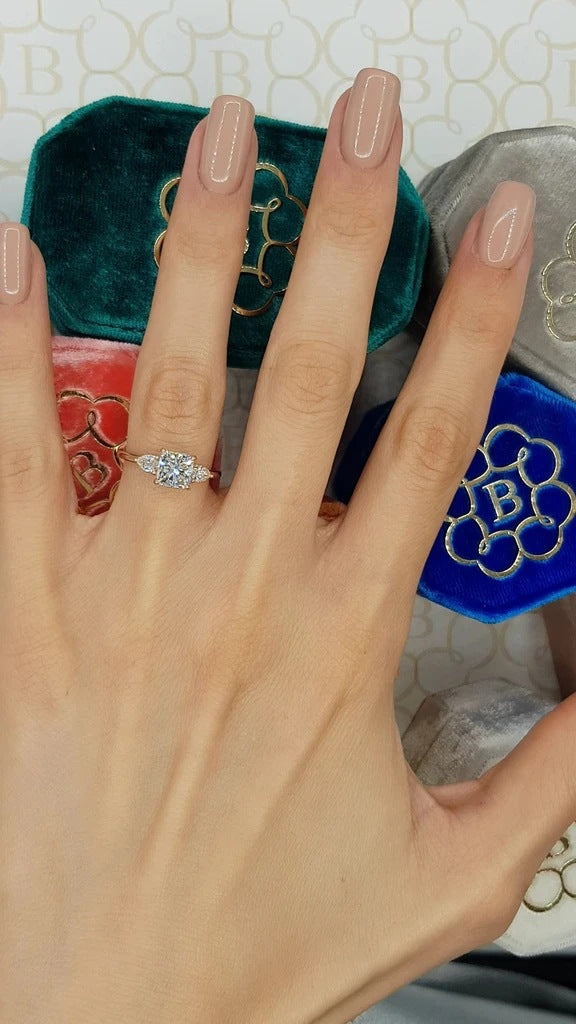 Anello classico dal fascino senza tempo