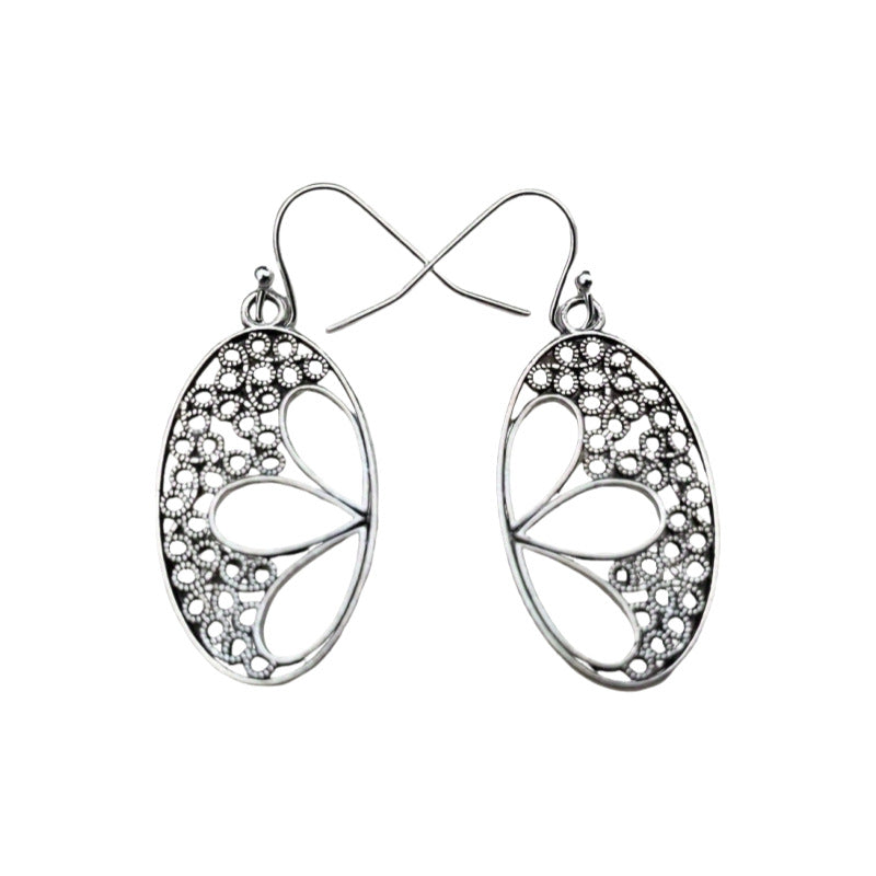 Orecchino classico dal fascino senza tempo