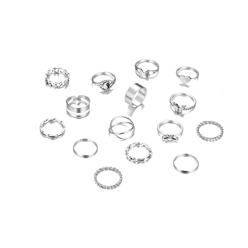 Anello bellissimo con stile unico