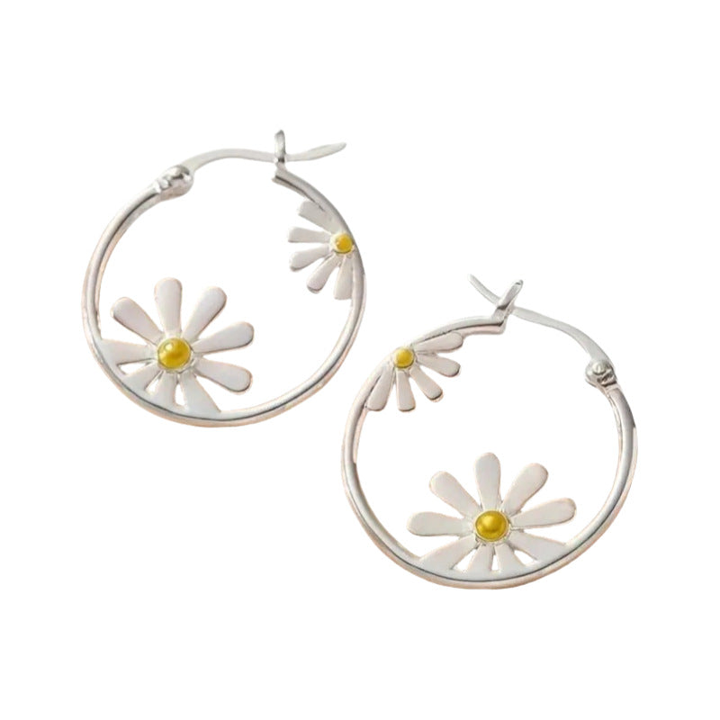 Orecchino artigianale delicato