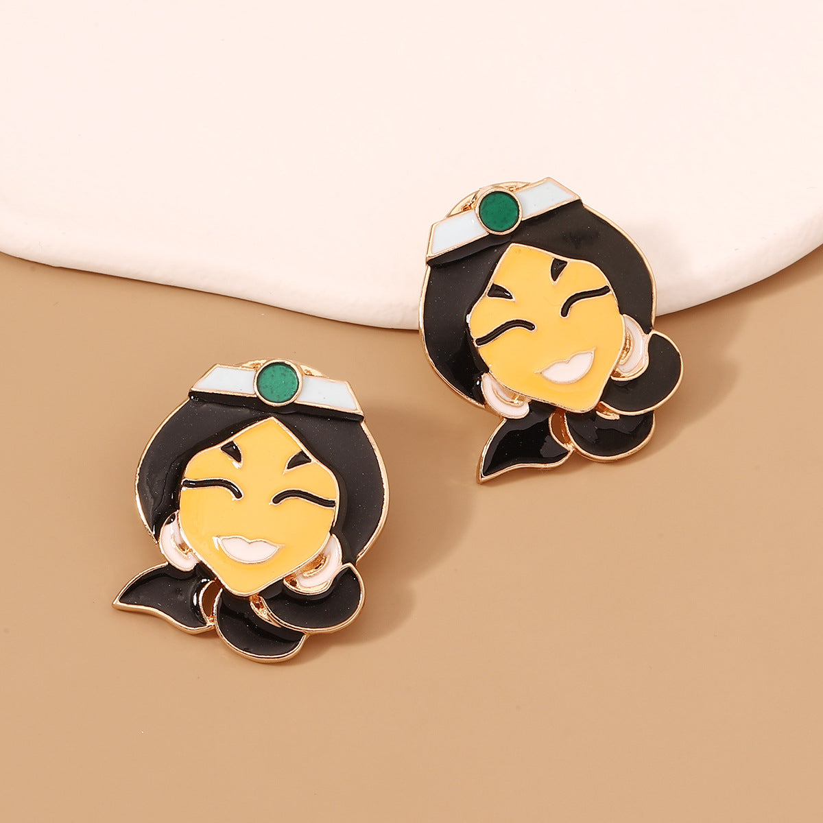 Orecchino elegante per ogni occasione