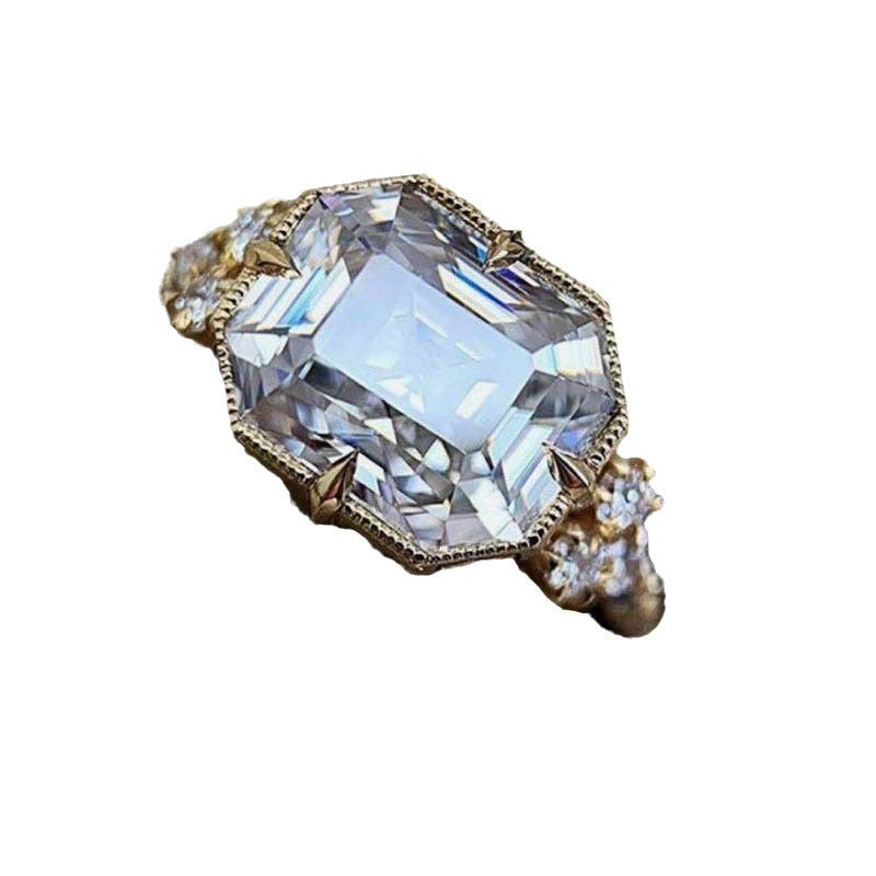 Oro Anello affascinante per ogni occasione