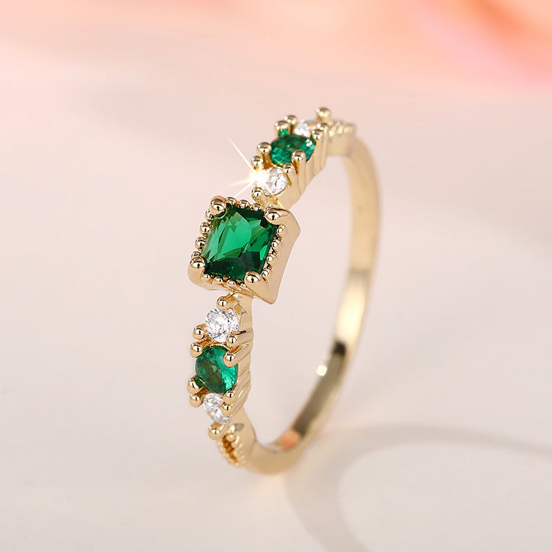 Anello elegante per ogni occasione