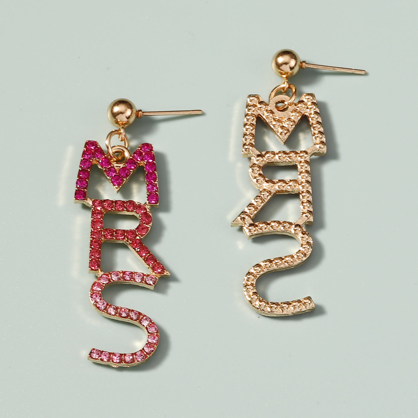 Orecchino artigianale delicato