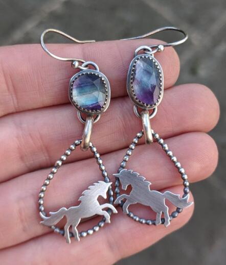 Orecchino bellissimo con stile unico