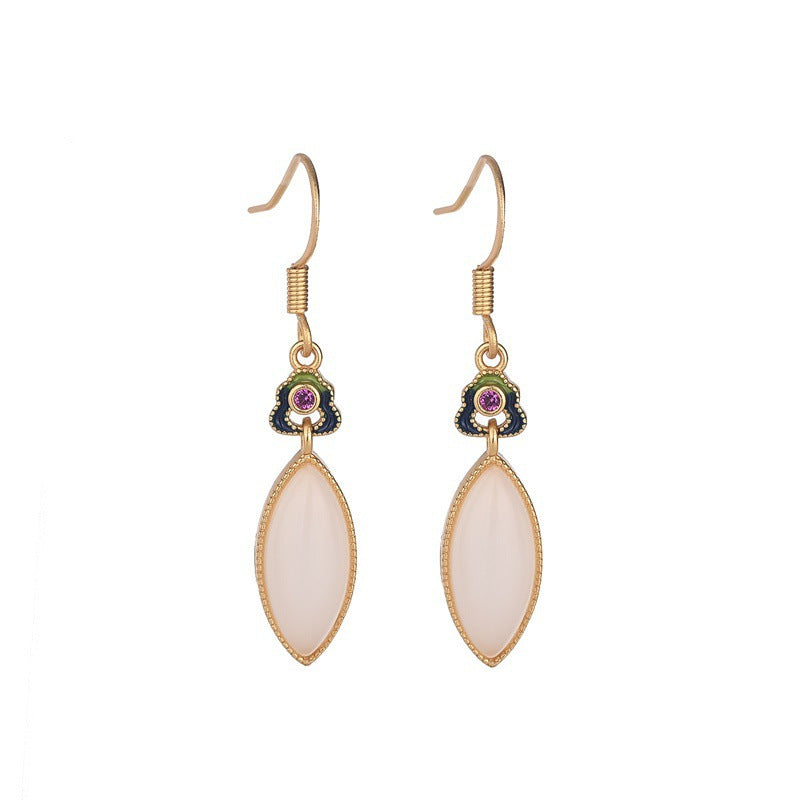 Orecchino artigianale delicato