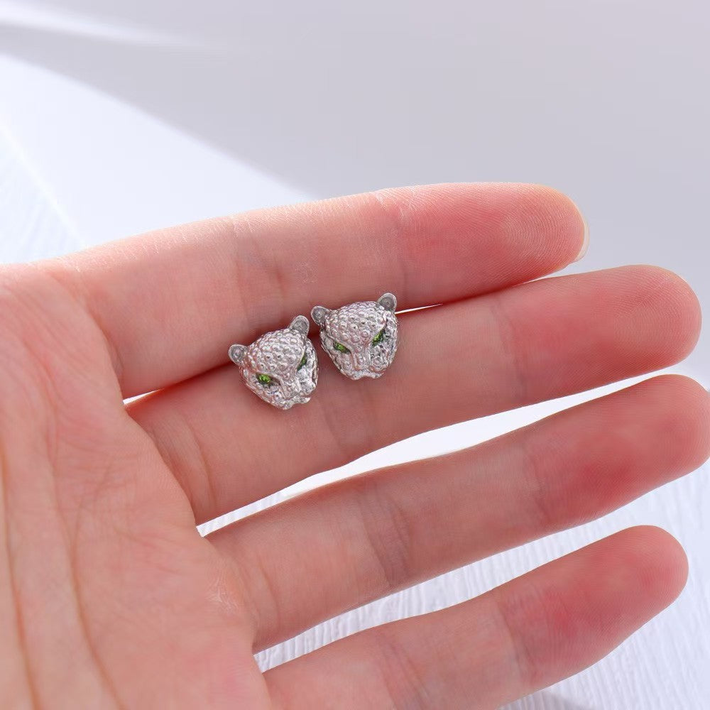 Orecchino vintage fatto a mano