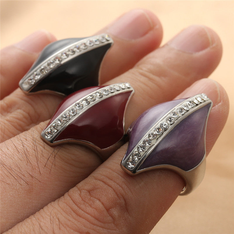 Anello bellissimo con stile unico