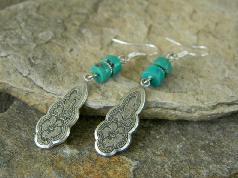 Orecchino vintage fatto a mano