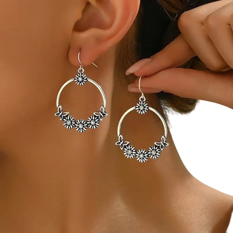 Orecchino artigianale delicato