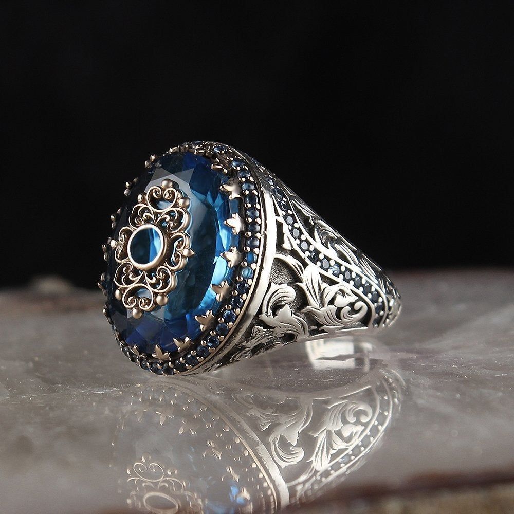 Anello bellissimo con stile unico