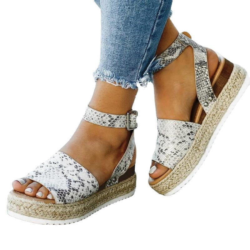 Sandali Ortopediche Aggraziate dal Look Moderno