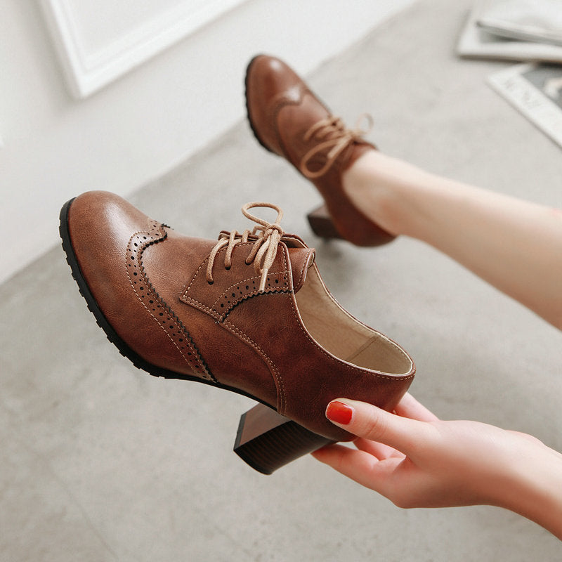 Scarpe Ortopediche Aggraziate dal Look Moderno