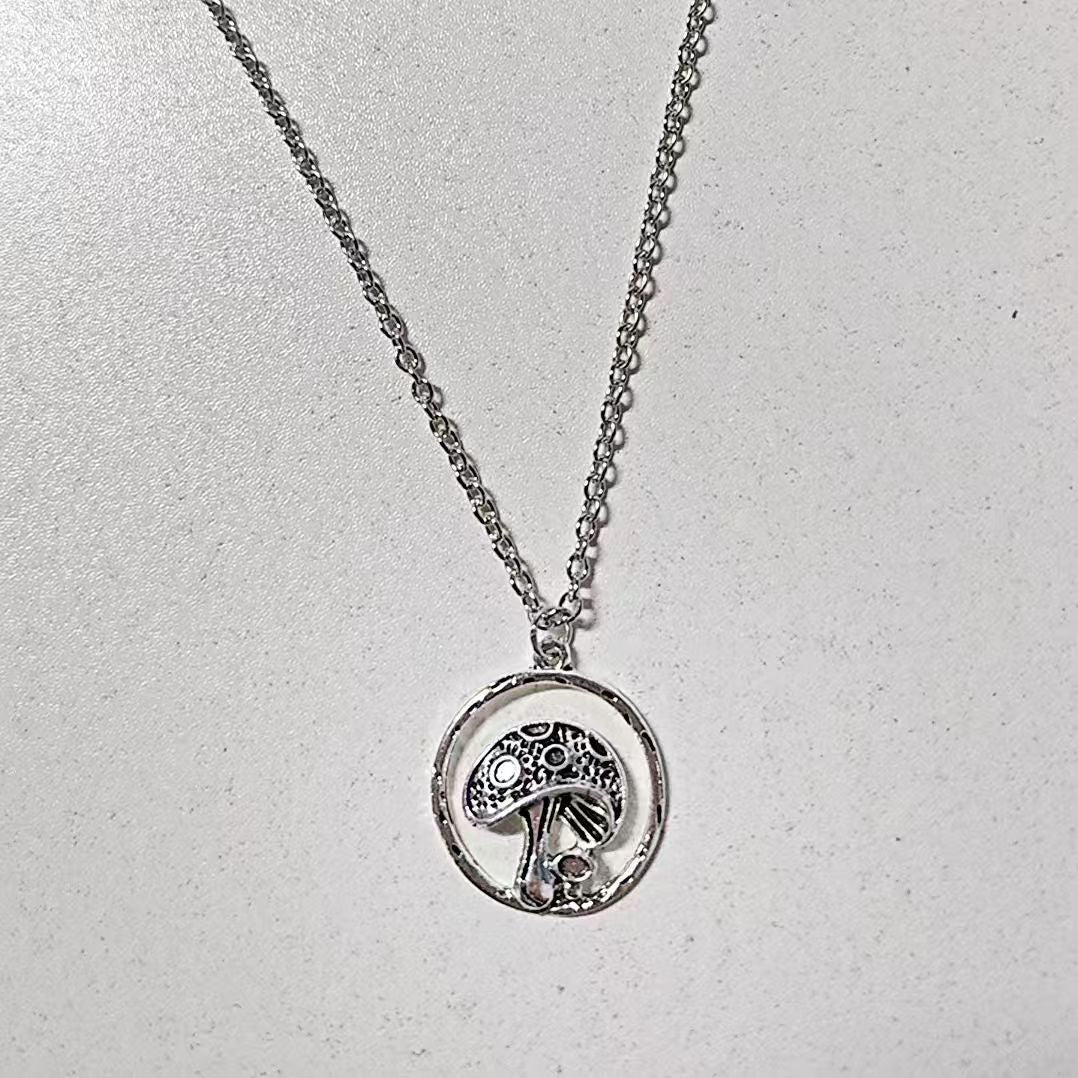 Collana bellissimo con stile unico