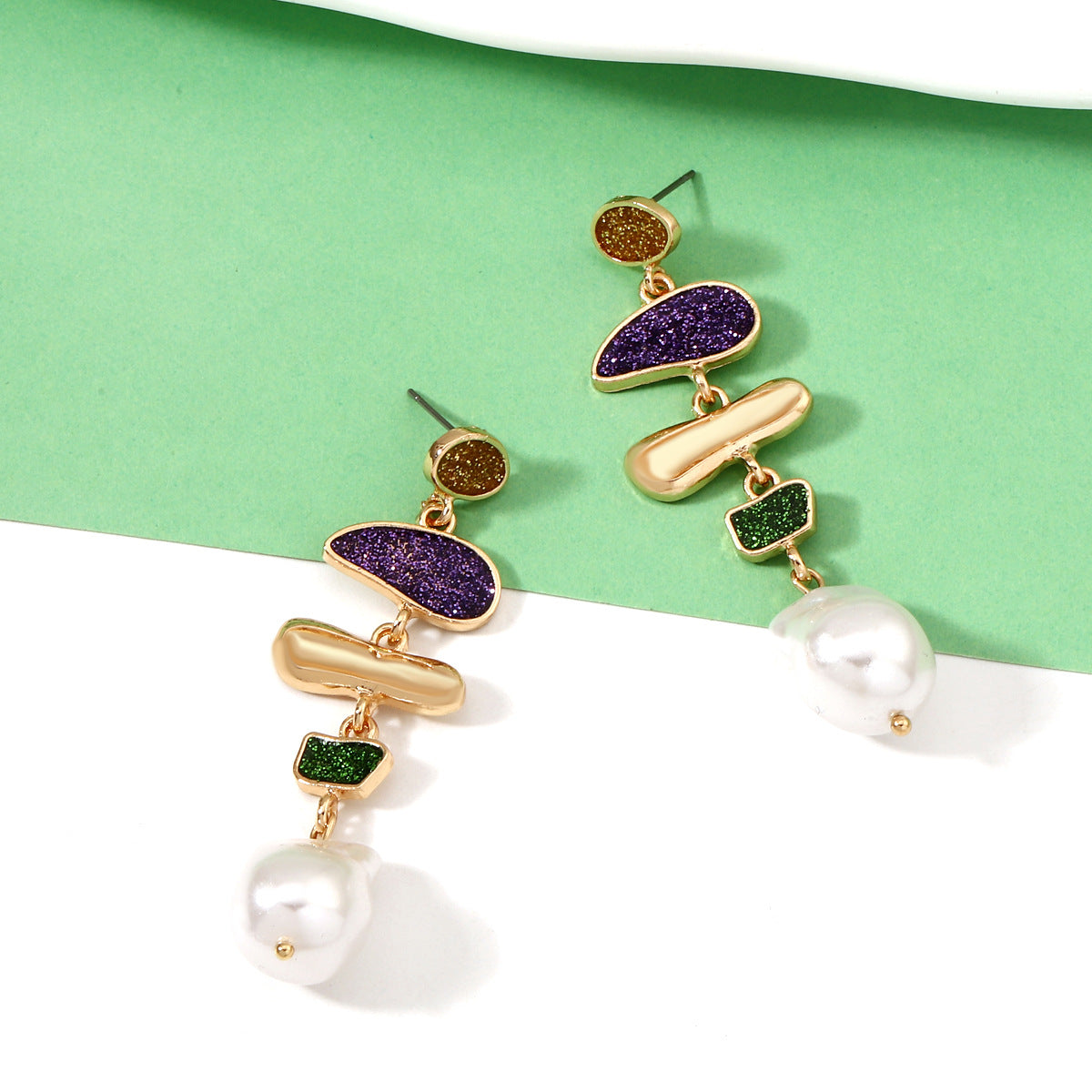 Perla Orecchino artigianale delicato