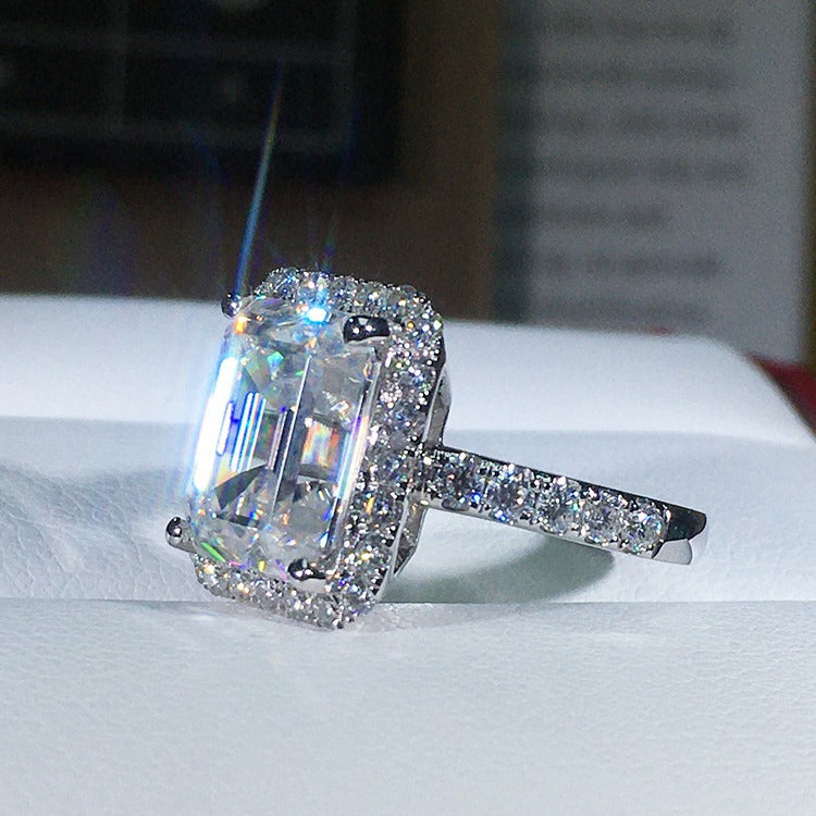 Anello stupendo per uso quotidiano