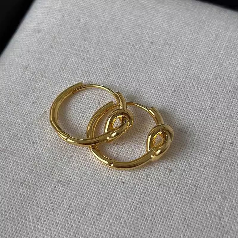 Orecchino bellissimo con stile unico