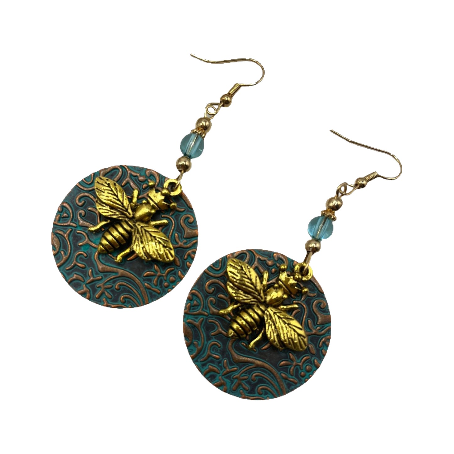 Orecchino artigianale delicato