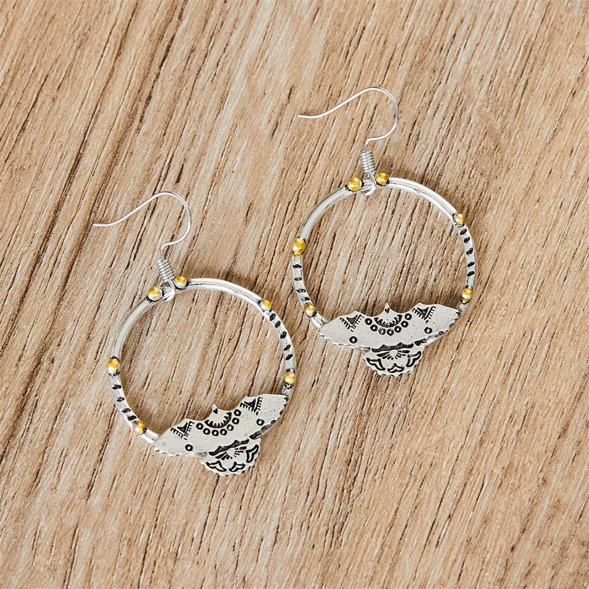 Orecchino vintage fatto a mano