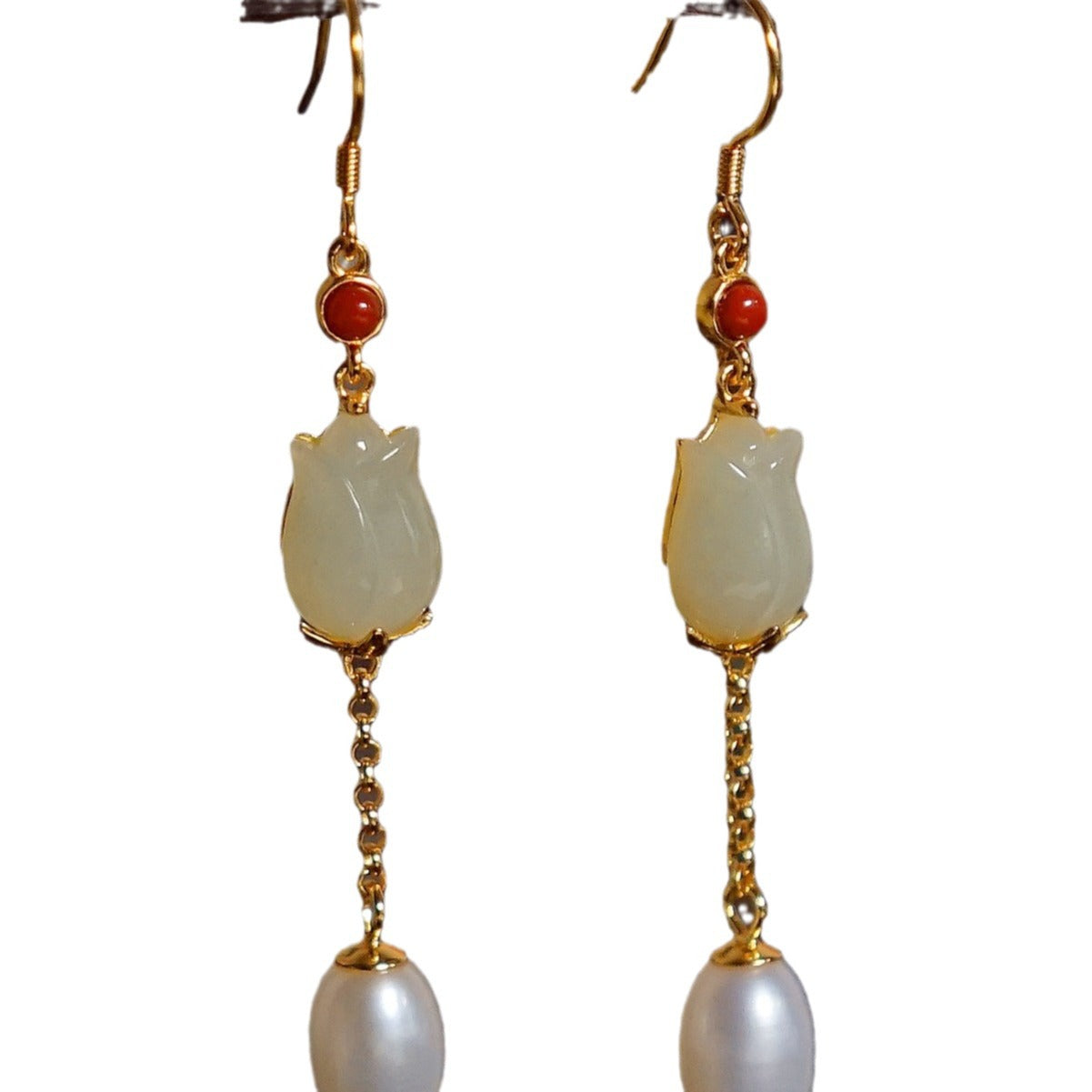 Oro Orecchino bellissimo con stile unico