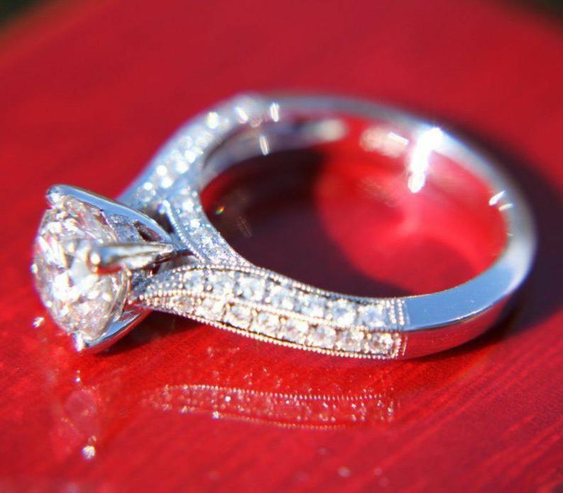 Anello romantico per momenti speciali