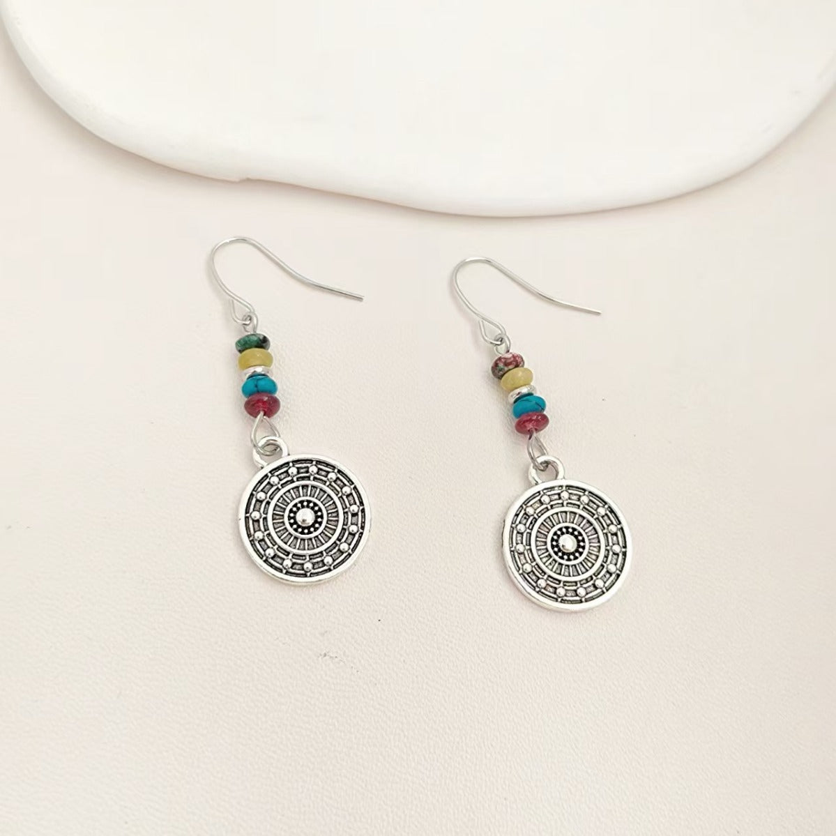 Orecchino classico dal fascino senza tempo