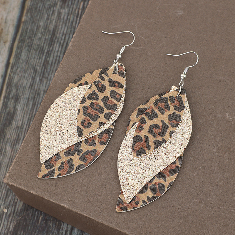 Orecchino artigianale delicato