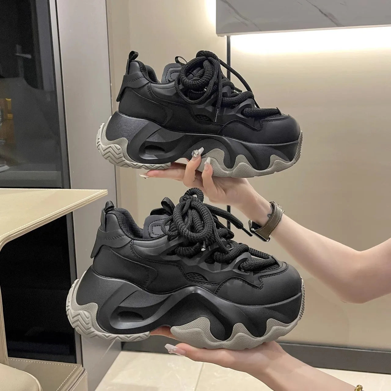 Ortopedico Sneakers su misura e comodo