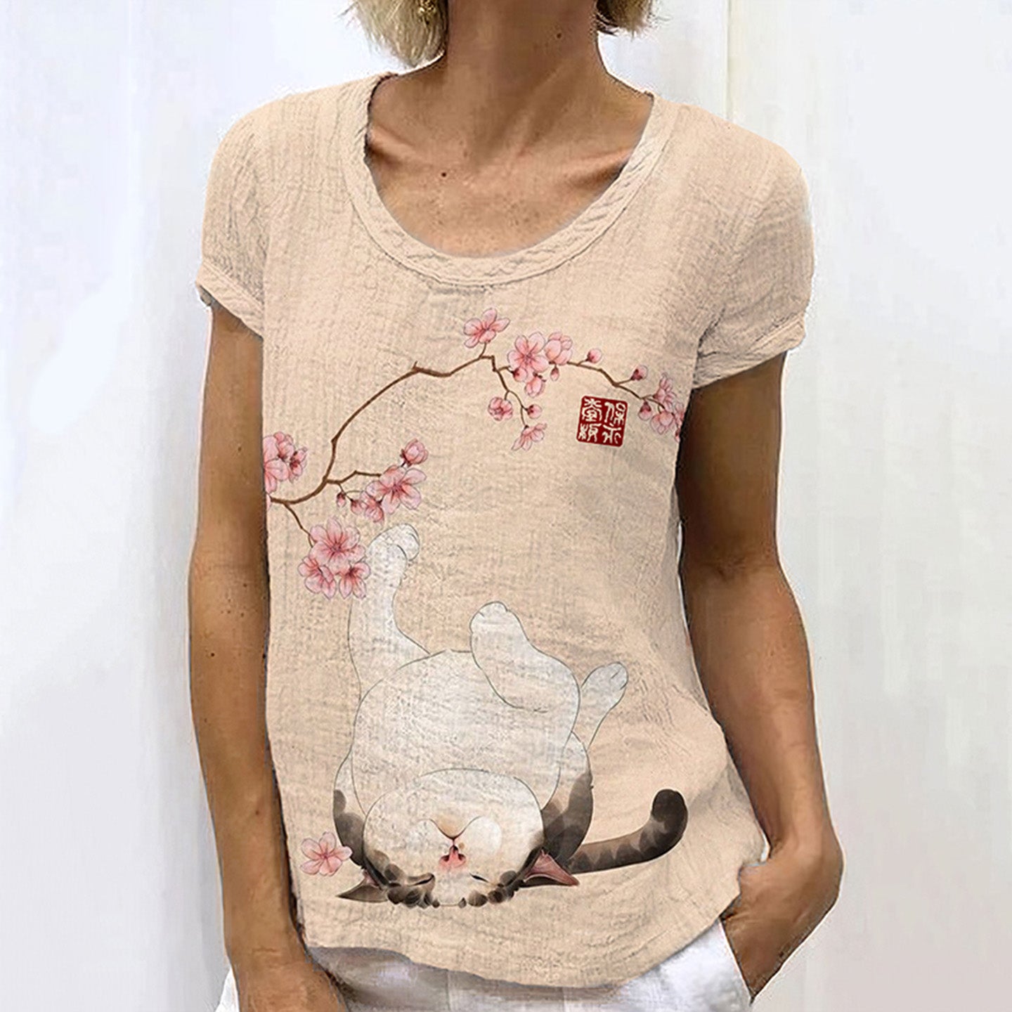 Japanese Retro Wallowing Kitten Blossom Art Casual T-Shirt elevenforest