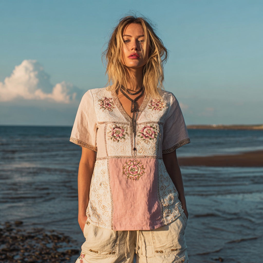 Women's Retro Floral Pattern Casual V-neck T-shirt artswardrobe