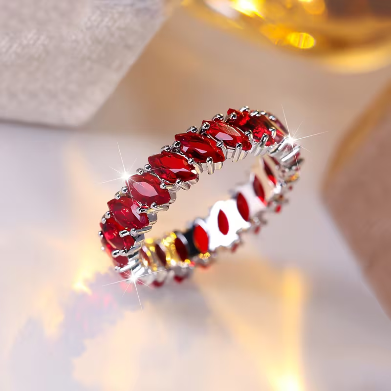 Anello bellissimo con stile unico