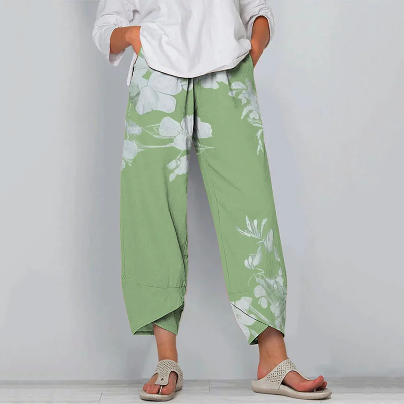 Retro Vintage Floral Art Pattern Cropped Casual Pants artswardrobe