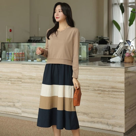 Rosario® | Knitted sweater and skirt set