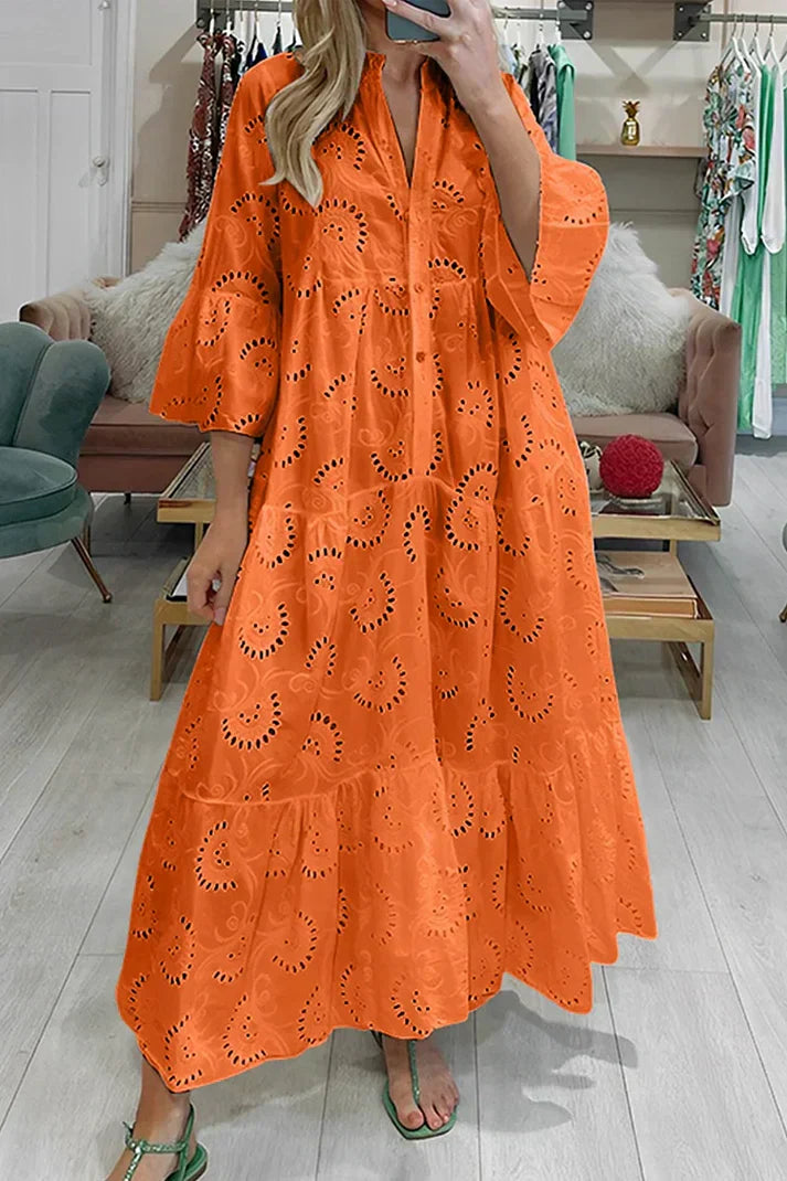 ER | Abito elegante con occhielli ricamati