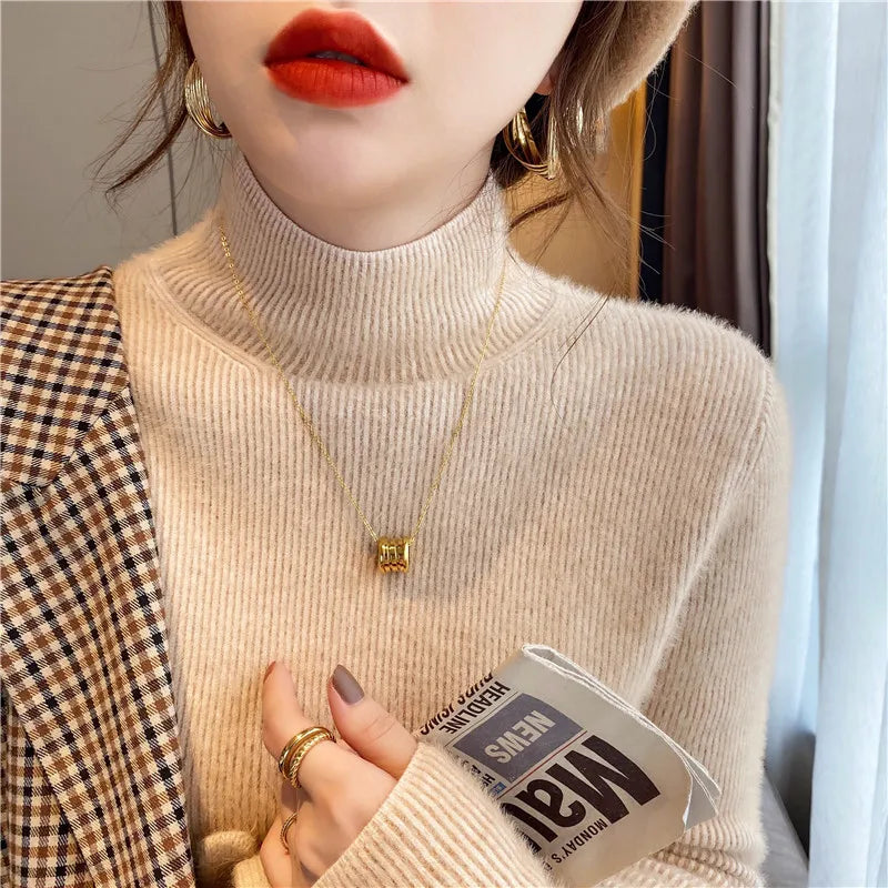 Maglione dal design curato