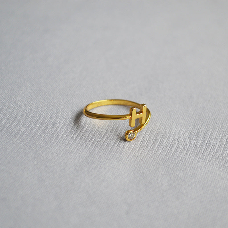 Anello classico dal fascino senza tempo