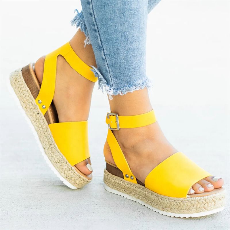 Sandali Ortopediche Aggraziate dal Look Moderno