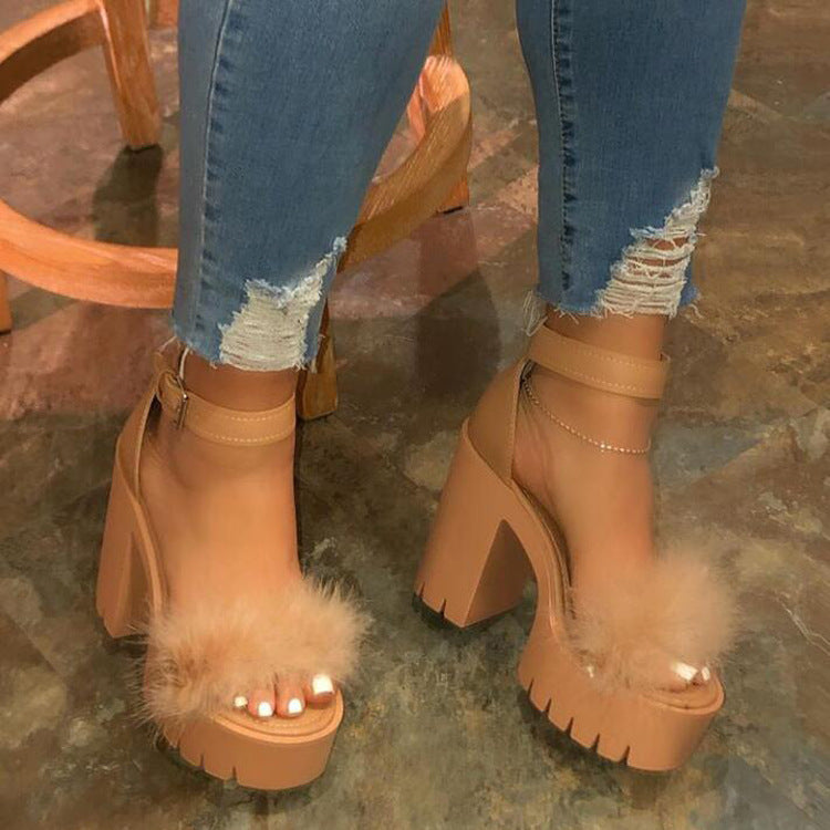 Sandali Ortopediche Aggraziate dal Look Moderno