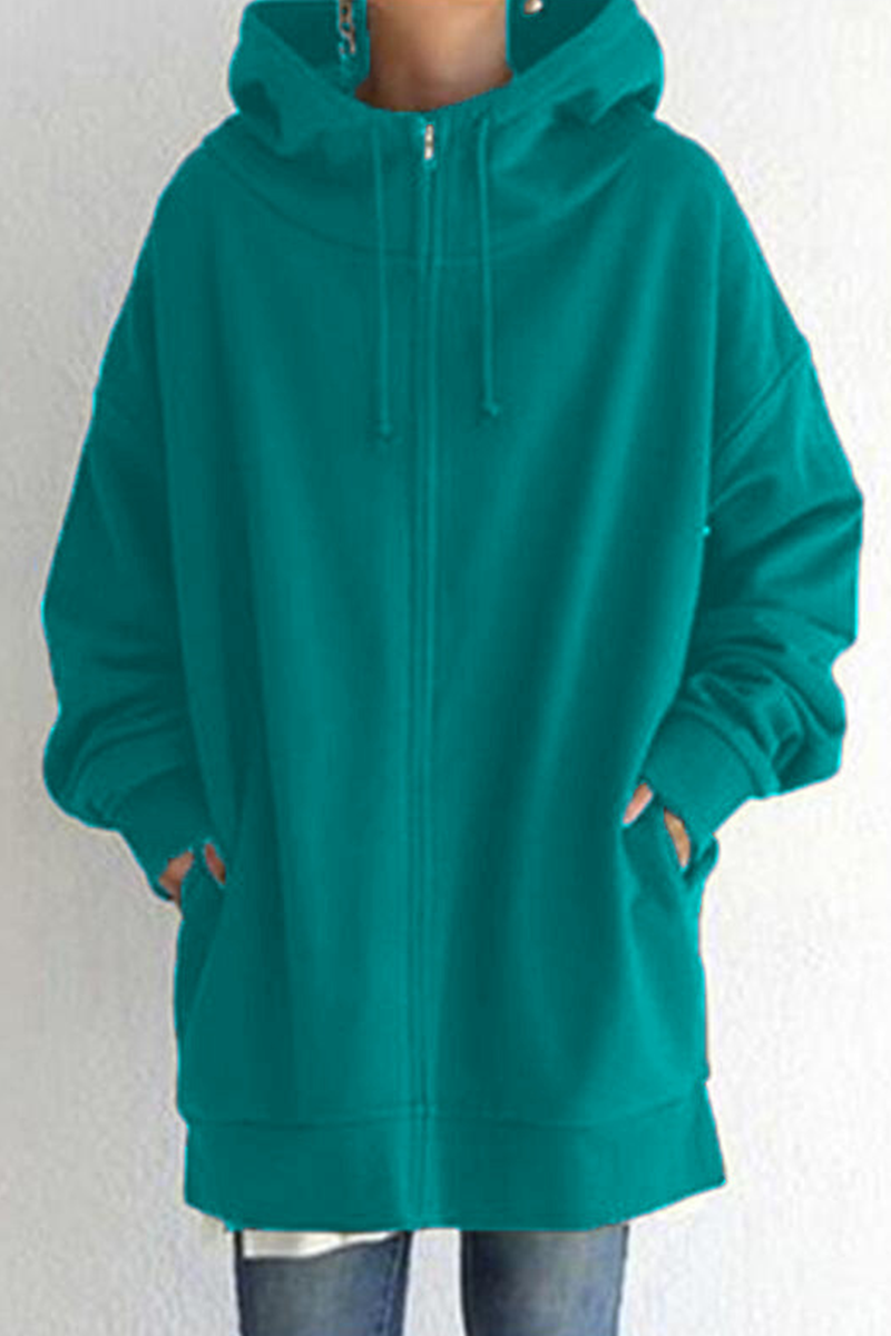 ER | Top invernale alla moda e minimalista