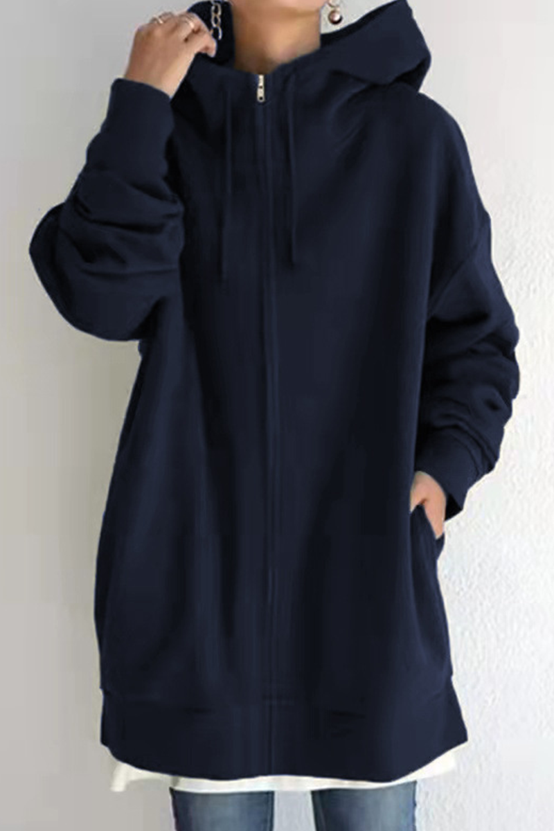 ER | Top invernale alla moda e minimalista