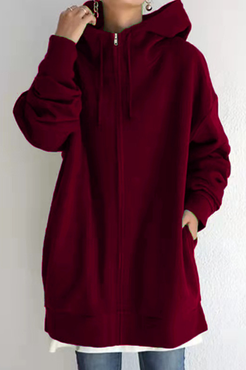 ER | Top invernale alla moda e minimalista