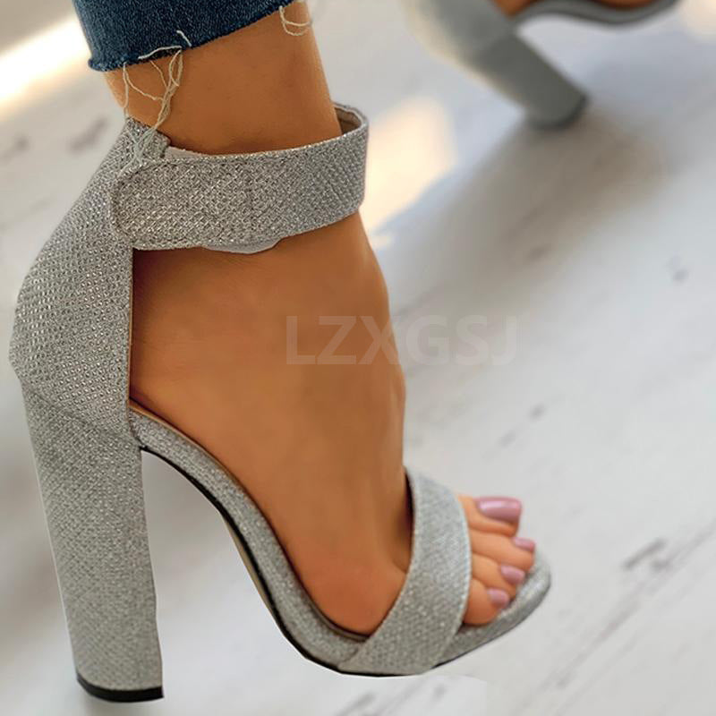 Sandali Ortopediche Chic dal Design Unico