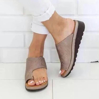 Sandali Ortopediche Aggraziate dal Look Moderno