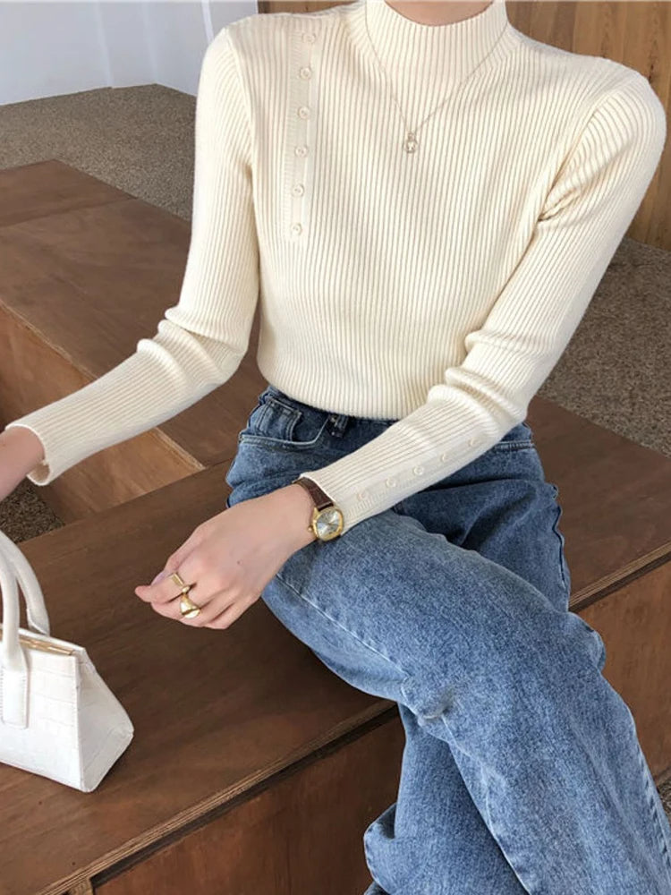 LP | MW - Maglia elegante con bottoni decorativi e collo alto