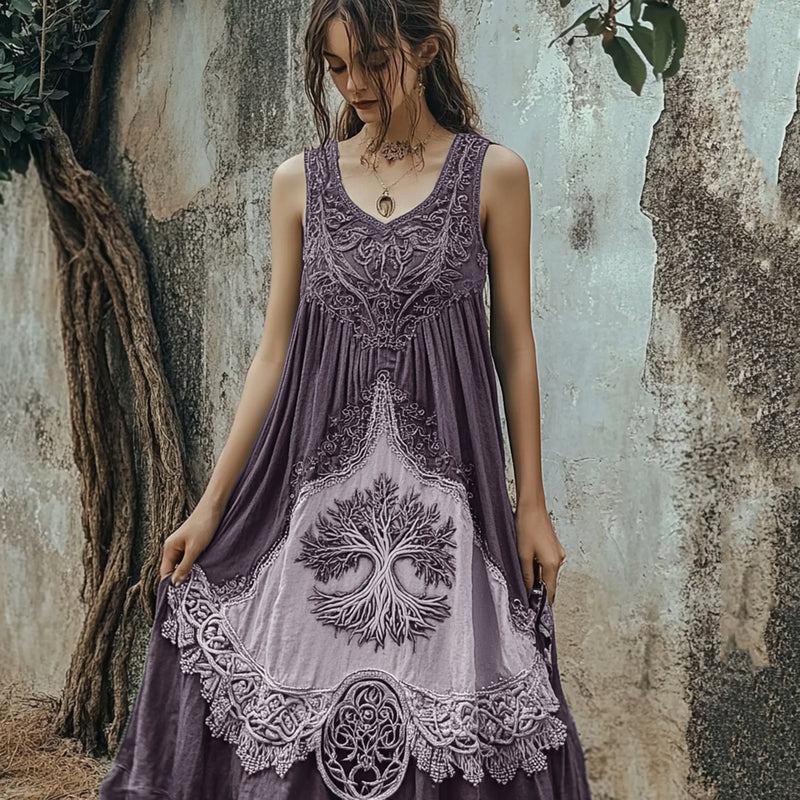 Vestito dal design curato