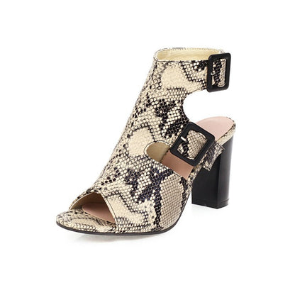 Sandali Ortopediche Aggraziate dal Look Moderno